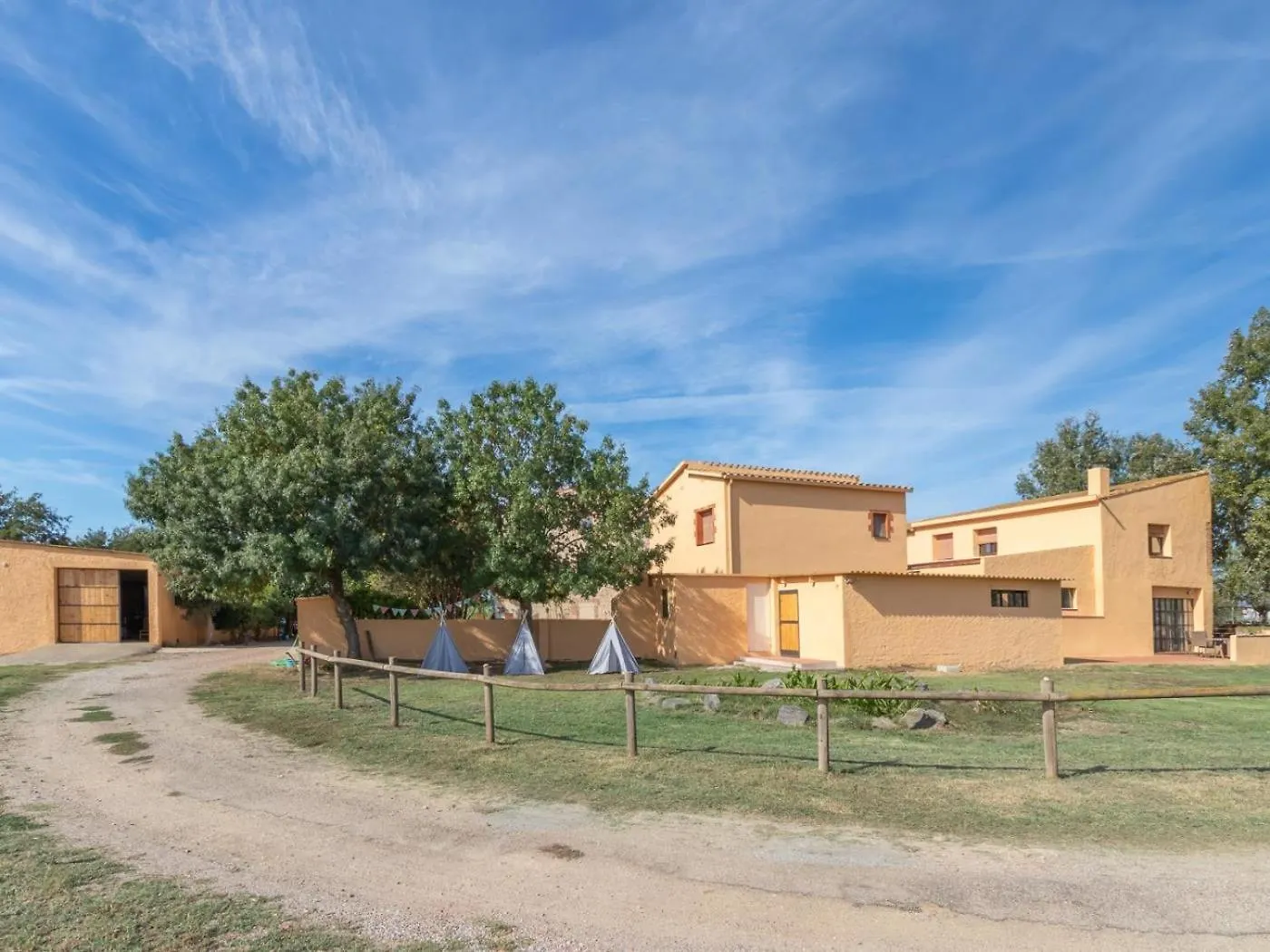 Mas Mare De La Font: Els Masovers / 1093 Castello  D'Empuries Holiday home