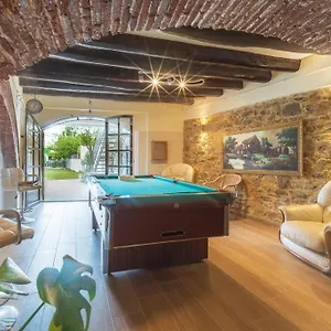  Сasa de vacaciones Newly Renovated Large Villa With Garden
